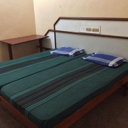 Sakthi Lodge Dharapuram Buitenkant foto